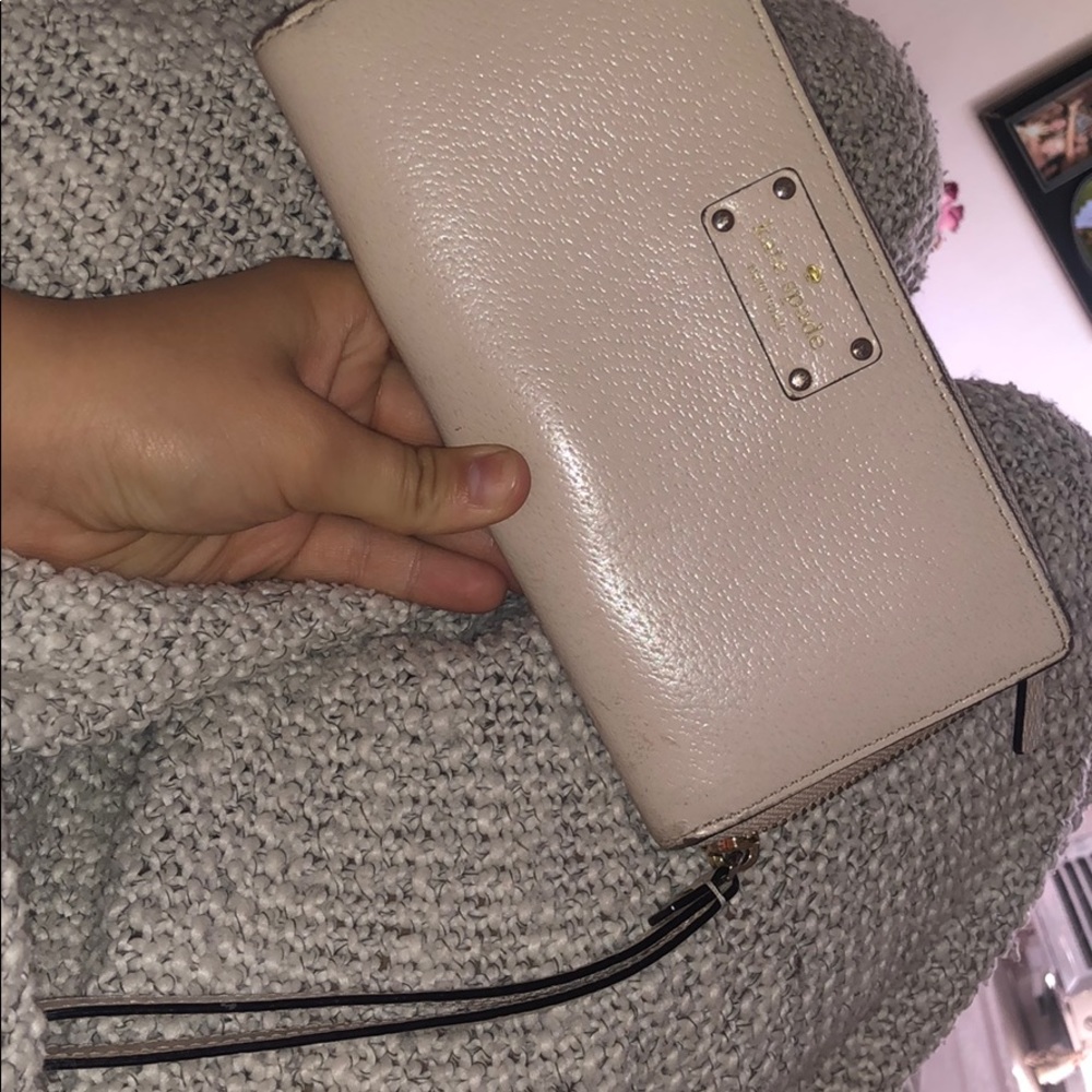 Kate Spade wallet wristlet